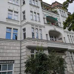 unterkunft-am-park.find-berlin-hotels.com/